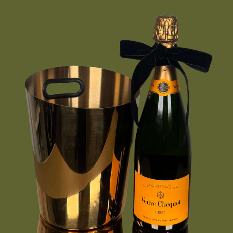 Hugo’s Bubbles and Bucket
