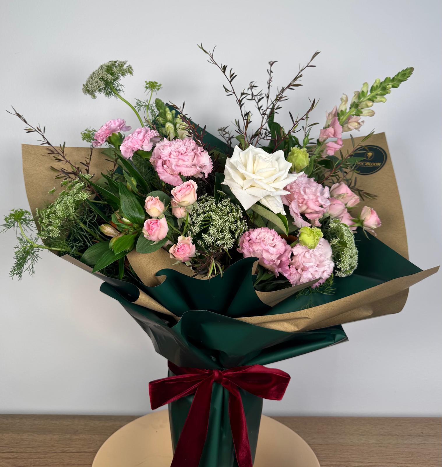 Hugo's Charm – Pink Shaded Blooms